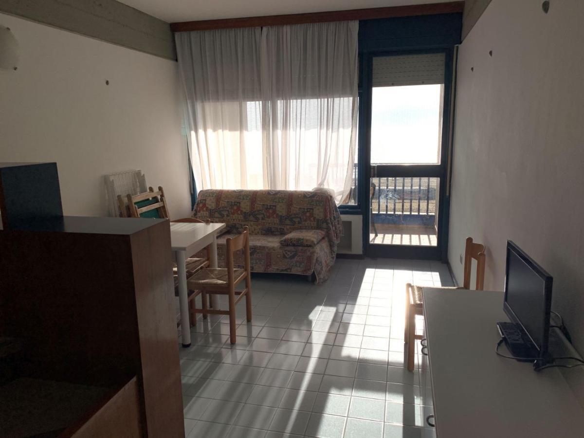 Residence Penelope - Walterigato Apartments Solo Per Famiglie Lido di Jesolo Eksteriør billede